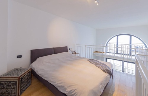 Omegna Apartment | Unforgettable Stay at A Flat on the Water with Stunning Views