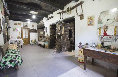 Mazo House | Discover A Fonte das Bodas: Pet-Friendly with Breakfast