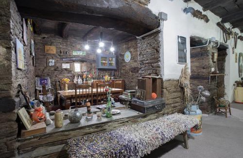 Mazo House | Discover A Fonte das Bodas: Pet-Friendly with Breakfast