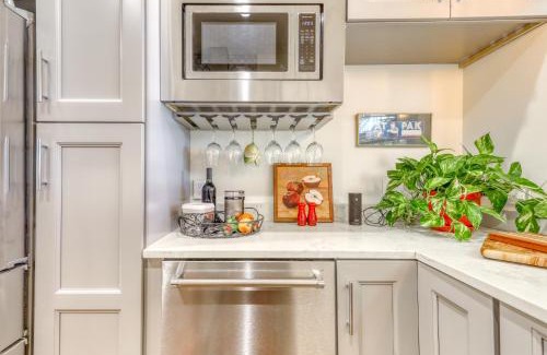 East Bayside Apartment | Delightful Cumberland Retreat for Food Lovers and Families