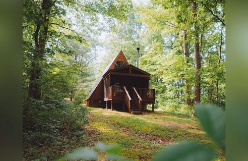 Logan Cabin | Romantic A-Frame #18 Retreat with Spa and Hot Tub