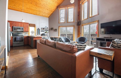 Ozark House | Experience the A-Frame at Finley River with Firepit & More!