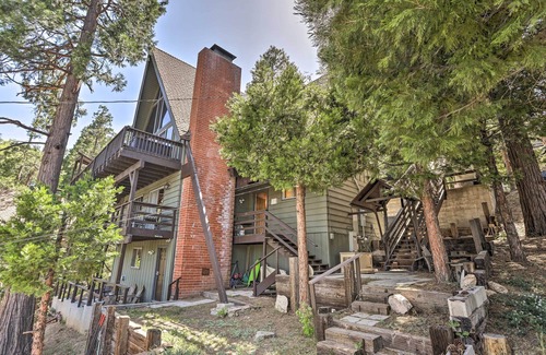 Lake Arrowhead Cottage | Relaxing A-frame Retreat with Decks & Lake Arrowhead Views