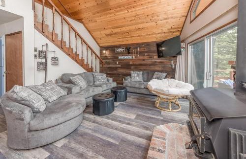 Arnold House | Discover Family-Friendly Comfort at A Frame Of Mind