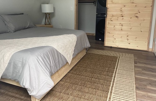 Waycross Cabin | Ideal A Frame Getaway with Kitchen & Pet-Friendly Stay