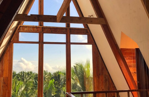 Mambajao House | Cozy A-Frame Volcano House with Spa & Pet-Friendly Amenities