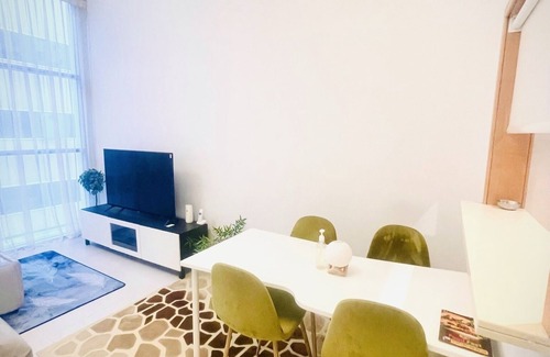 Dubai Apartment | Cozy 2-Bedroom Apartment in Al Raffa with Pool & Pet Access