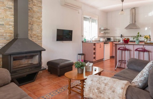 Fortuna Villa | Experience A&G's Country Villa with Private Pool and Views