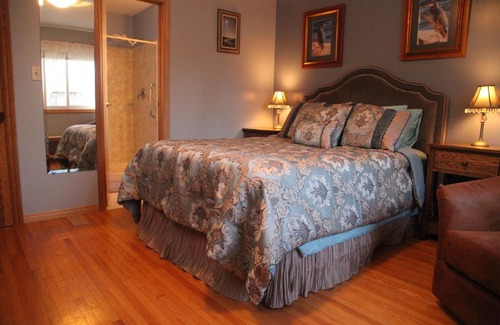 Stratford Bed & Breakfast | Relaxing Retreat at A Garden Stroll Bed & Breakfast