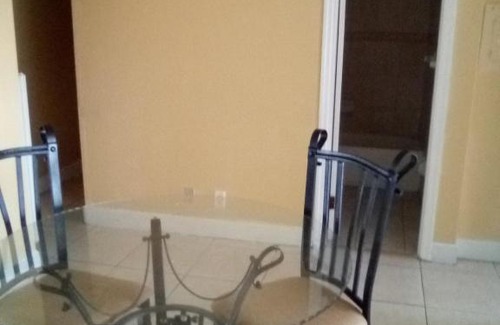 Bahamas Terrace Apartment | Gated One-Bedroom Apartment Near Beach with Pool Access