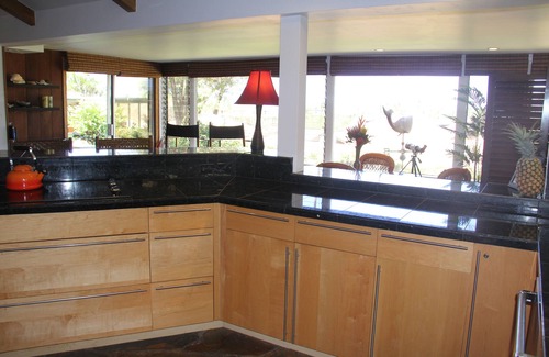 Kaanapali Cottage | Ocean View Escape: Relax in Kaanapali's Hidden Gem