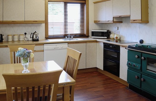 Inverasdale Cottage | Cozy 3-Bedroom Stay in Inverasdale with Pet-Friendly Amenities