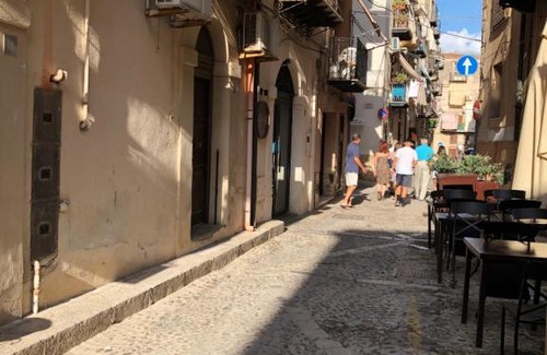 Old Town Apartment | Unforgettable Stay at A GIARA - Guest Rated 10/10