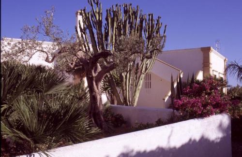 Marsala House | Discover A Giummara: Rated 9/10 with Family-Friendly Amenities