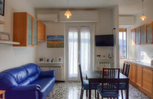 Vado Ligure Apartment | Relax at A Gonfie Vele with AC and Free WIFI