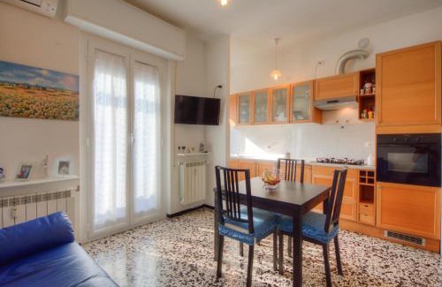 Vado Ligure Apartment | Relax at A Gonfie Vele with AC and Free WIFI
