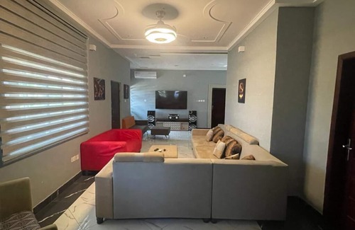 Accra Apartment | Welcome to Your Ideal Home Away from Home