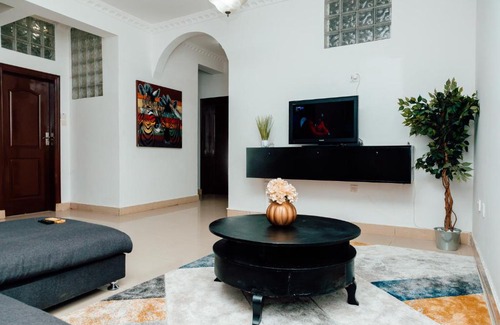 Oyster Bay Apartment | Discover a Beautiful 2-Bedroom Retreat in Oysterbay