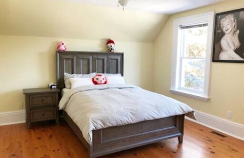 York Regional Municipality Other | Experience a Custom Victorian Farm Stay with Family Amenities