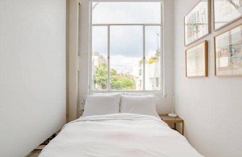 Neve Tzedek Apartment | Stylish Studio in the Trendiest Building with Breakfast
