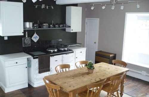 Acrefair House | Grade II* Country House with Spa & Pet-Friendly Retreat