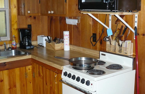 Northwoods Beach Cabin | Tranquil Getaway at a Great Fishing Lake - Rated 9.4/10!