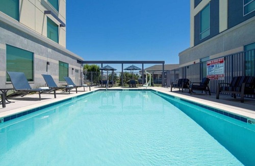 Gilroy House | Unbeatable Location in Gilroy with Pool and Spa Amenities