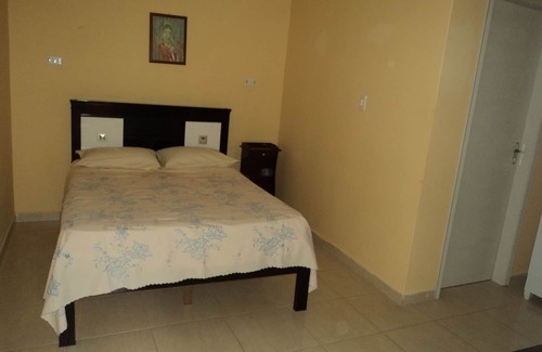Alpes das Aguas Apartment | Tranquil Retreat: Nature Escape with Ocean & Lake Views