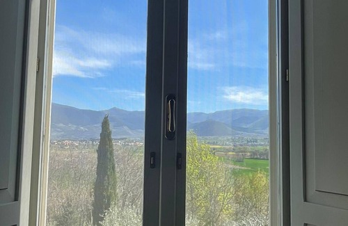 San Brizio Apartment | Relaxing Retreat with Pool and Spa, Just an Hour from Rome