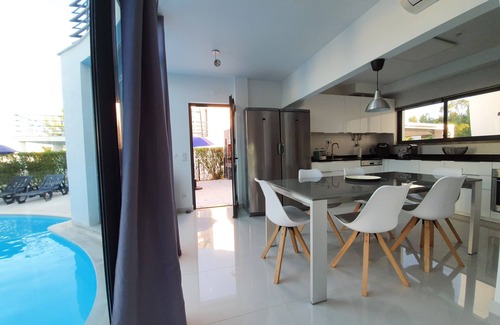 Quinta do Anjo Villa | A great villa with a private pool and a marvelous view to a castle