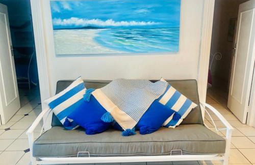 Redhill Apartment | Experience A Heavenly View with Oceanfront Amenities