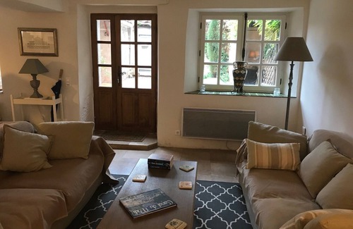 Villeneuve-Minervois House | Discover a Hidden Gem with Spa and Ocean Views Near Carcassonne