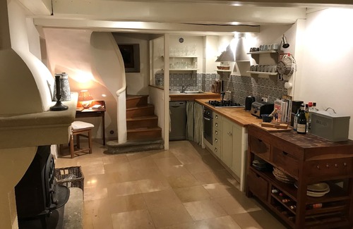 Villeneuve-Minervois House | Discover a Hidden Gem with Spa and Ocean Views Near Carcassonne