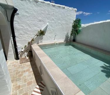 Estepa House | Discover a Hidden Gem in Estepa with Dip Pool & WiFi