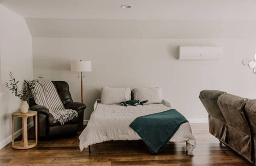 Quarryville House | Discover a Hidden Retreat in Amish Country - Guest Rated 10/10