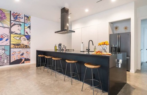 Knox - Henderson House | Unforgettable Stay at A Higher Frequency Off Henderson