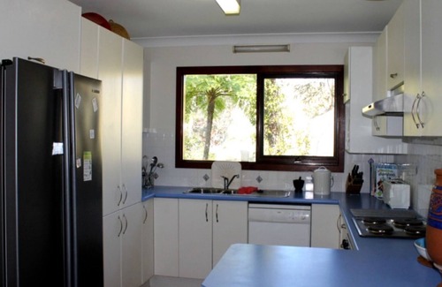 Hawks Nest House | Beachfront Getaway: Pet-Friendly with Ocean Views