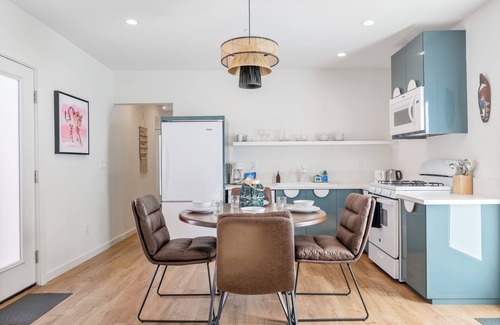 Hollywood Hotel | A+ Hollywood Location | Chic Renovated 1BDR + Patio | Urban Jungle by AvantStay