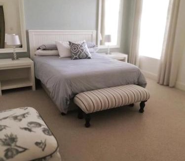 Stompneusbaai Villa | Perfect Retreat for Your Ultimate West Coast Beach Getaway