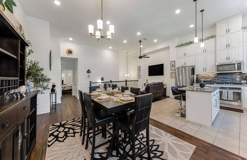 Lewisville House | A Homely Getaway
