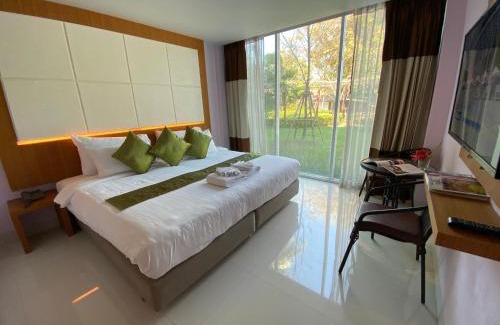 Chiang Saen Hotel | Budget-Friendly Hotel Simply with Pool and Breakfast Included