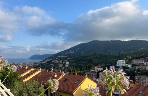 Alassio Apartment | Cozy House with Ocean View and Pool for Family Getaways