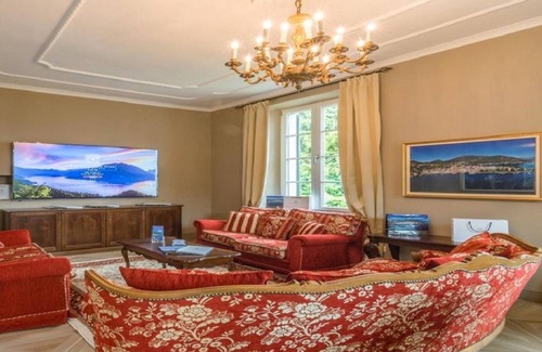 Ca' Bianca House | A JEWEL PLACE TO STAY WITH VIEWS OVER THE LAKE FACING MENAGGIO