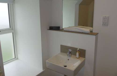 Hunspow Cottage | A john o'groat that sleeps 2 guests in 1 bedroom