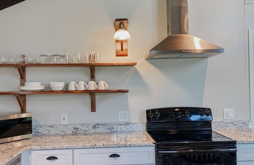 Ocean Sands House | Beachside Retreat: Steps to Oceanfront & Family-Friendly