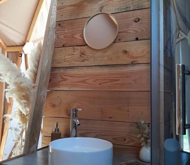 Bailly-le-Franc Other | Experience A l'aube des sens: Oceanfront Relaxation Awaits