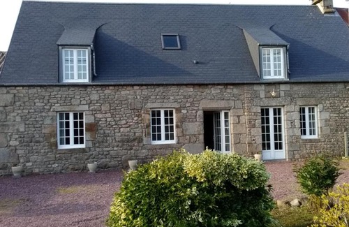 Gathemo House | Inviting Stay at A l'Aubrière des Anges - Family Friendly Retreat