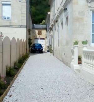 Le Rigalet Bed & Breakfast | Family-Friendly Retreat at A l'Escale with Kitchen Amenities