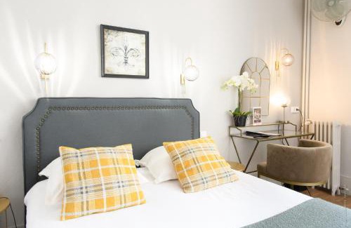 Chantiers Hotel | Experience Comfort at A l'Hôtel Des Roys - Family Friendly & More