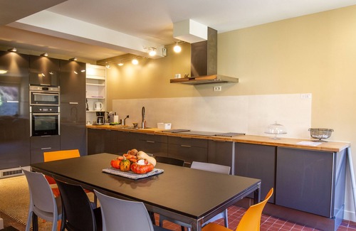 Dinant House | Serene Retreat Near La Croisette with Family-Friendly Amenities